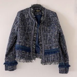 KNIT blazer.